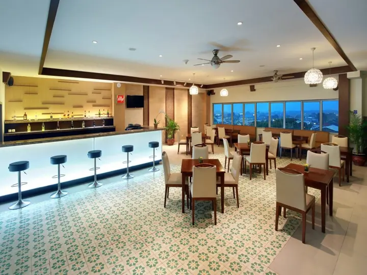 Суракарта: Aston Solo Hotel