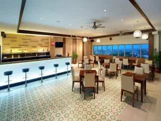 Суракарта: Aston Solo Hotel