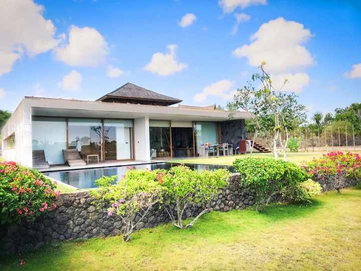 Джимбаран: Jimbaran Balangan Beach Front Villa Nakar