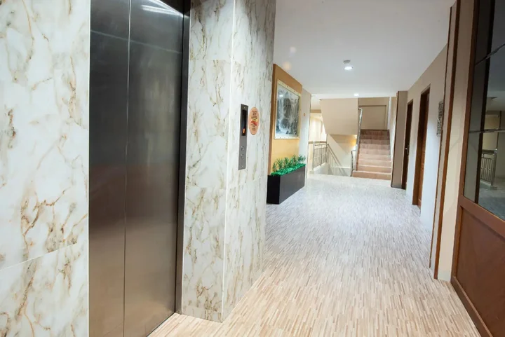 Батам: Lovina Inn Penuin Hotel