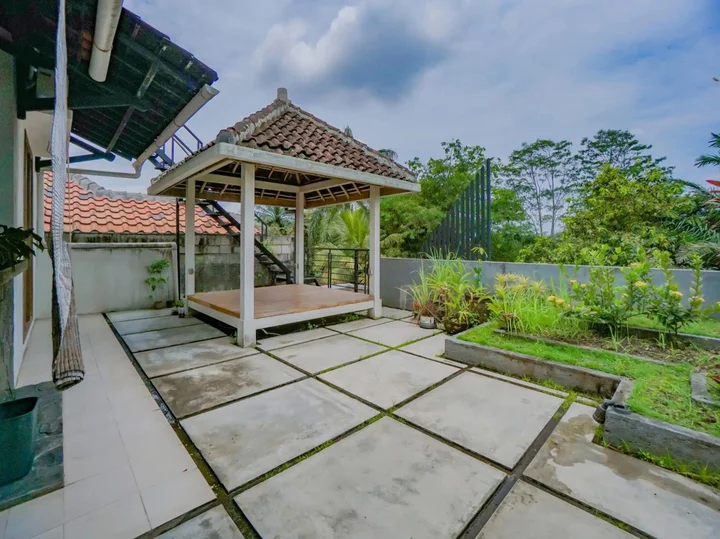 Маланг: OYO 90319 Angler Guest House Malang