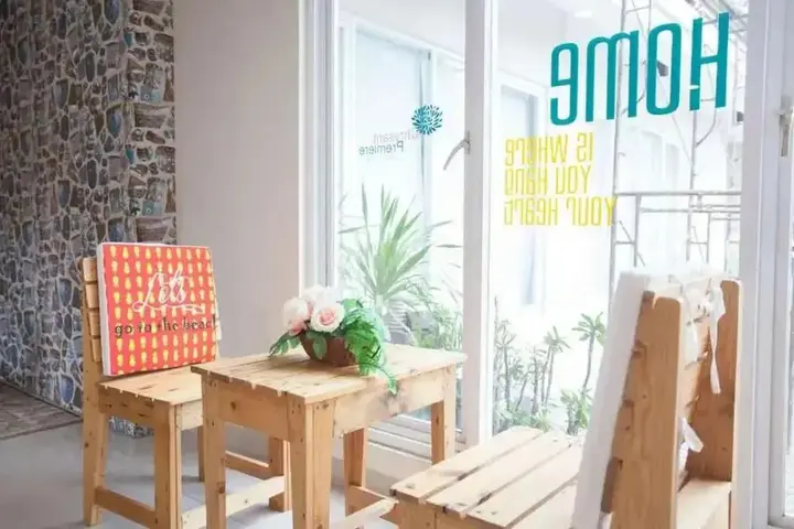 Маланг: Chrysant Premiere Residence