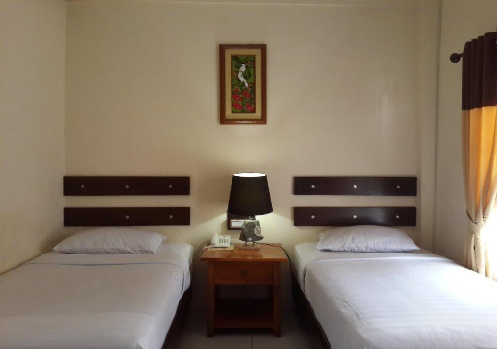 Сукабуми: Arondari Hotel