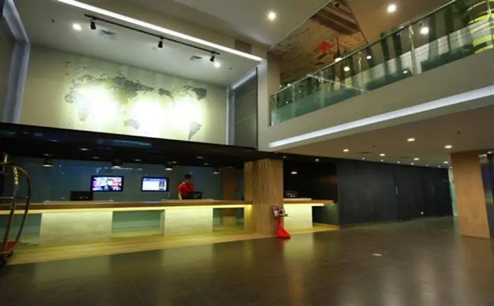 Legok: Ibis Gading Serpong