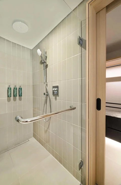 Legok: Ibis Gading Serpong