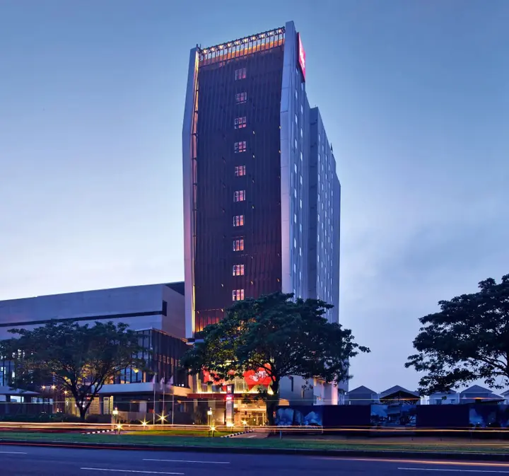Legok: Ibis Gading Serpong