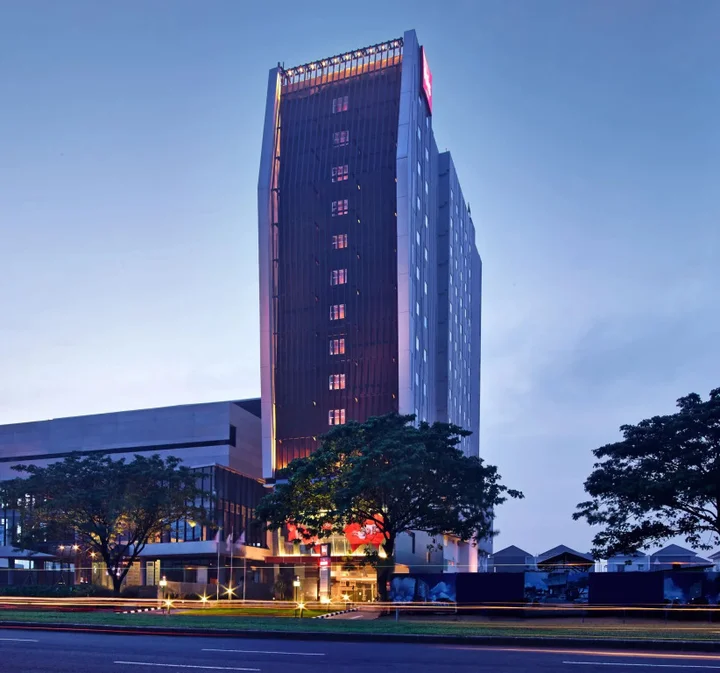 Legok: Ibis Gading Serpong