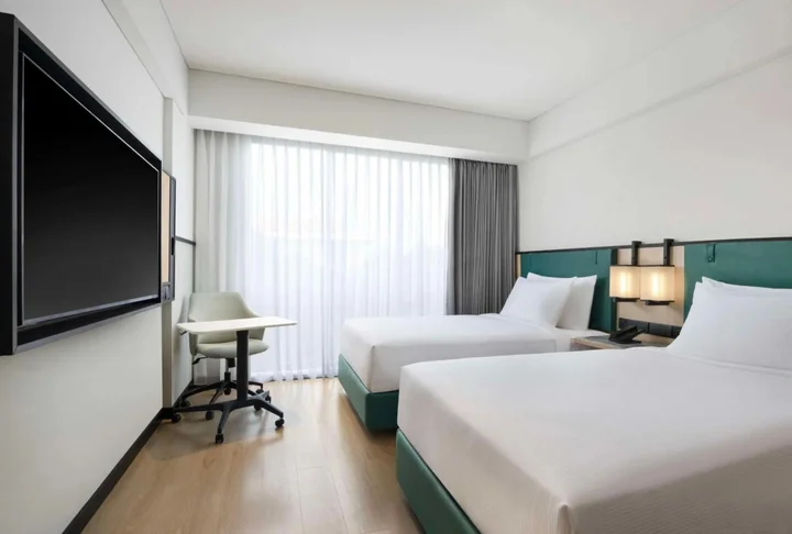 Legok: Ibis Gading Serpong