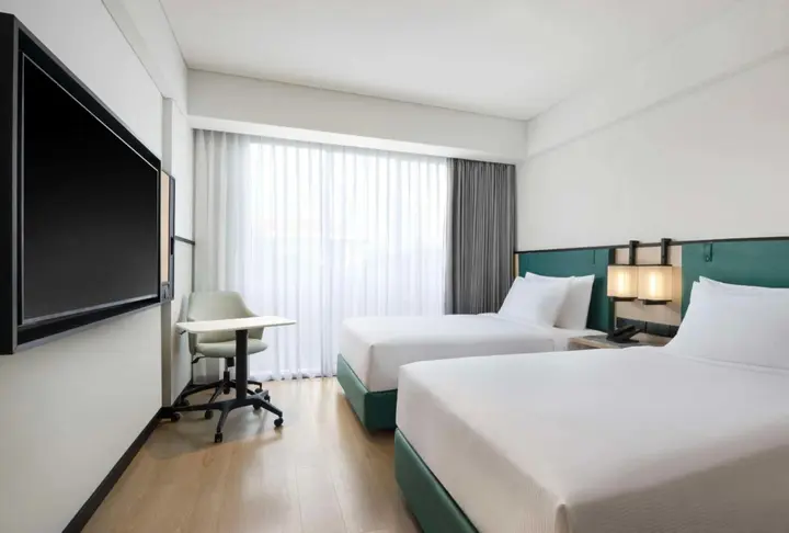 Legok: Ibis Gading Serpong
