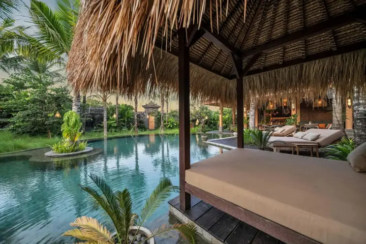 Чангу: Devi Villa Canggu