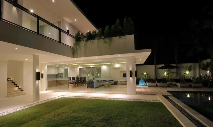 Кута: Villa Aquila Seminyak