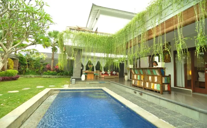 Чангу: Villa Safeer Bali