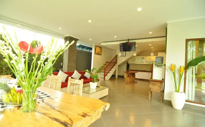 Чангу: Villa Safeer Bali