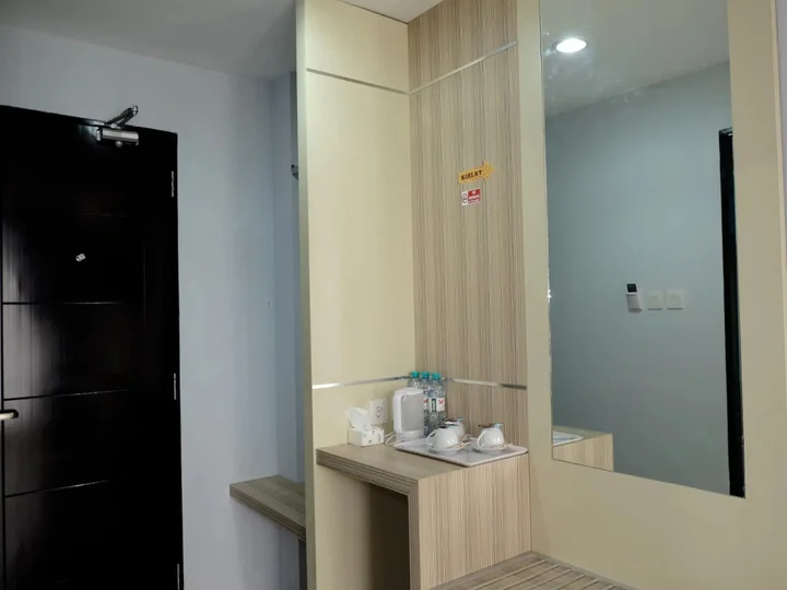 Бату: Transformer Center Hotel