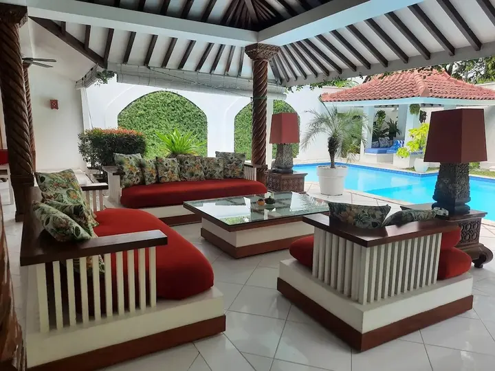 Батуретно: Yogyakarta Tropicana Villa