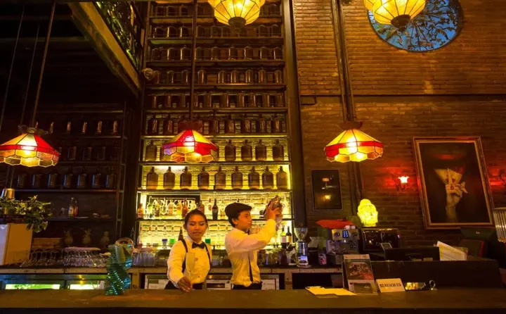 Беноа: Sama Sama Suites and Restaurant