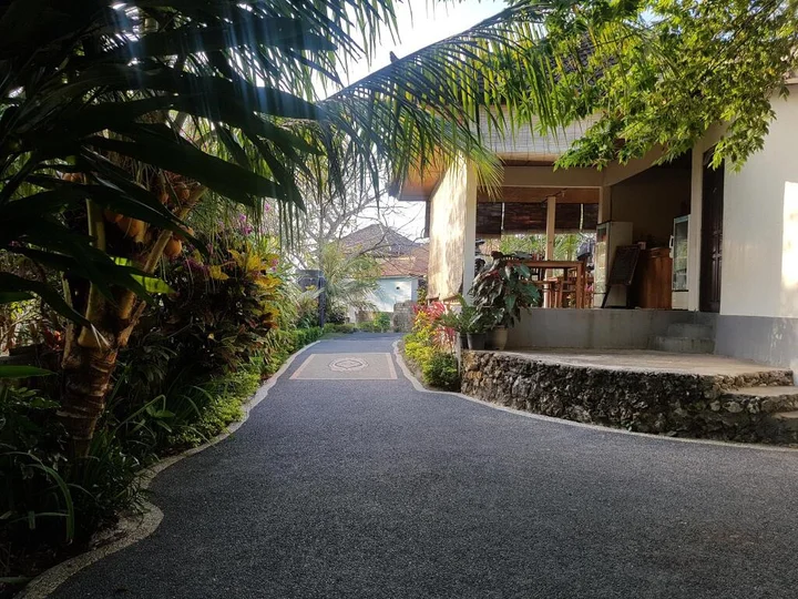 Пекату: Tregge Surf Camp Uluwatu
