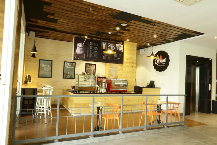 Сурабая: Cleo Hotel Basuki Rahmat Surabaya