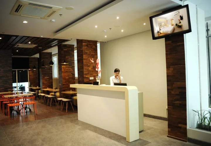 Сурабая: Cleo Hotel Basuki Rahmat Surabaya