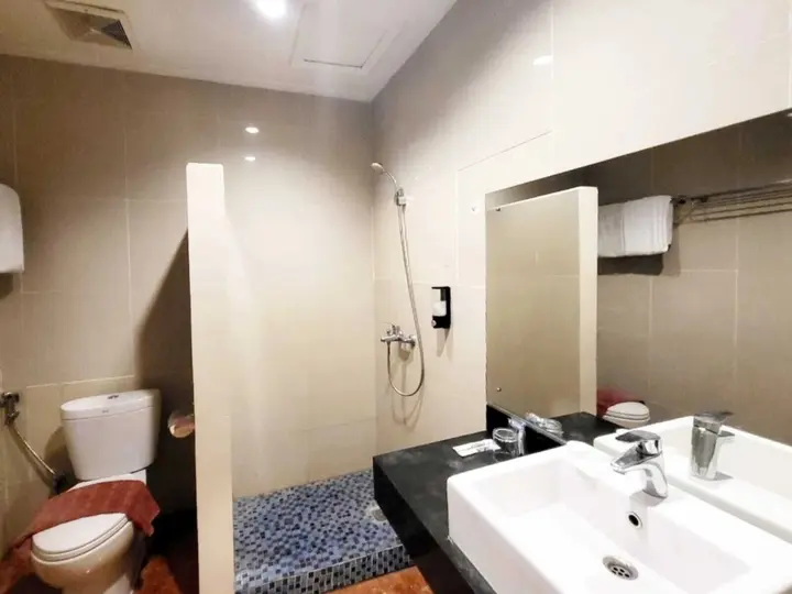 Южный Тангеранг: Marilyn Hotel Serpong