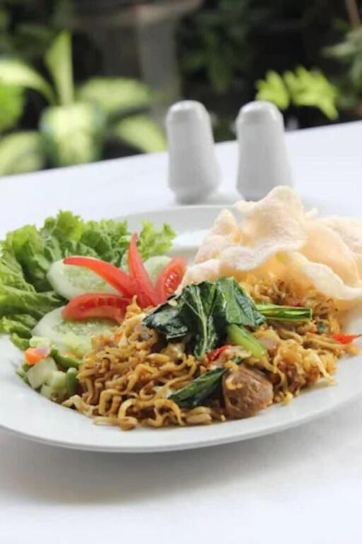 Южный Тангеранг: Marilyn Hotel Serpong