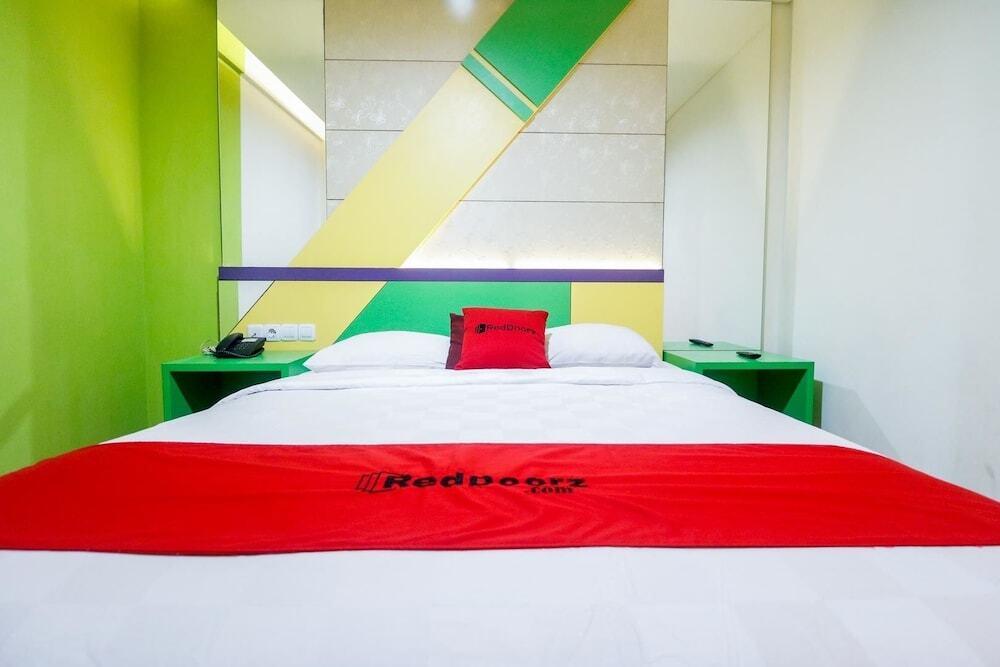 Банджармасин: RedDoorz Plus near Universitas Lambung Mangkurat