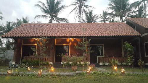 Боробудур: Rumah Catra