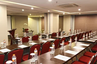 Тангеранг: Siti Hotel