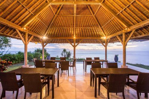 Лембонган-Айленд: The Point Resort Lembongan