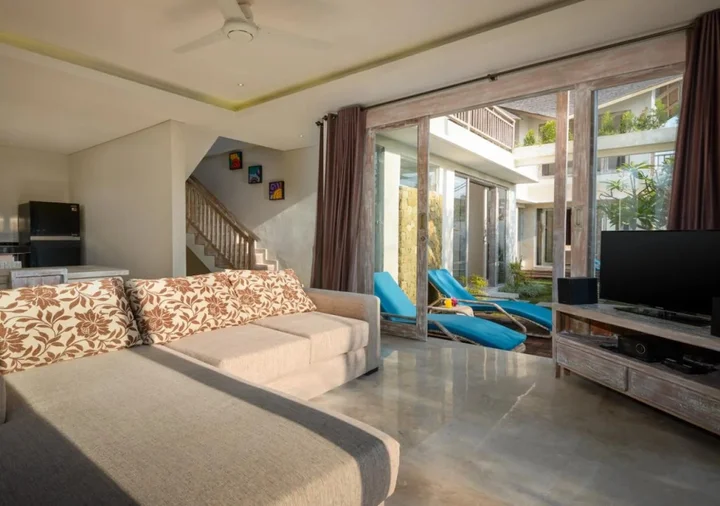 Джимбаран: Adinda Balangan Beach Villa