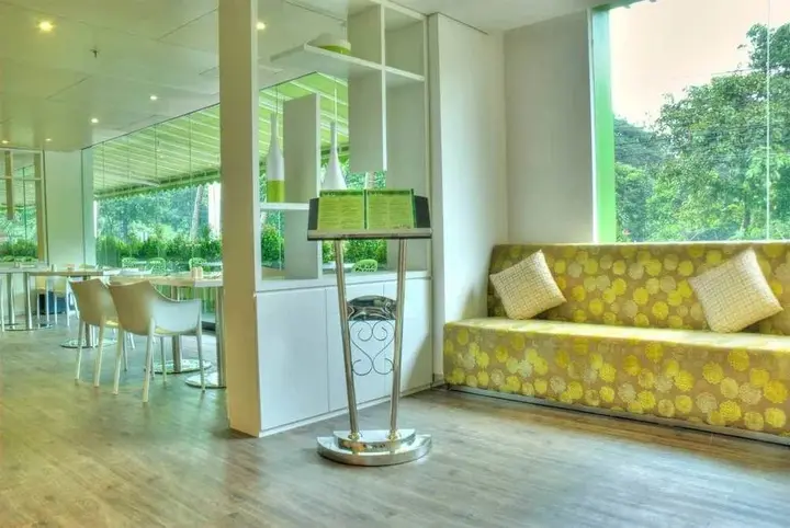 Джакарта: ZEN Premium Pancoran Pomelotel
