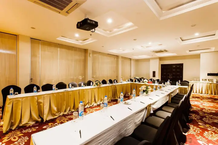 ZEN Premium Blok M Palatehan — фото 4
