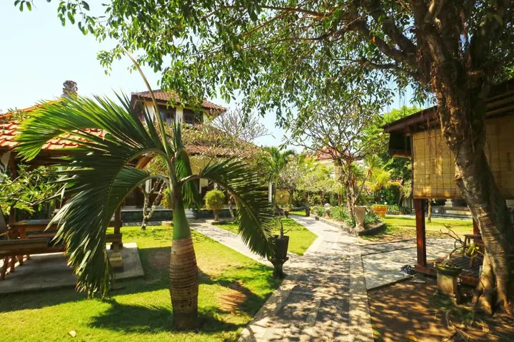 Лембонган-Айленд: Puri Nusa Beach Hotel