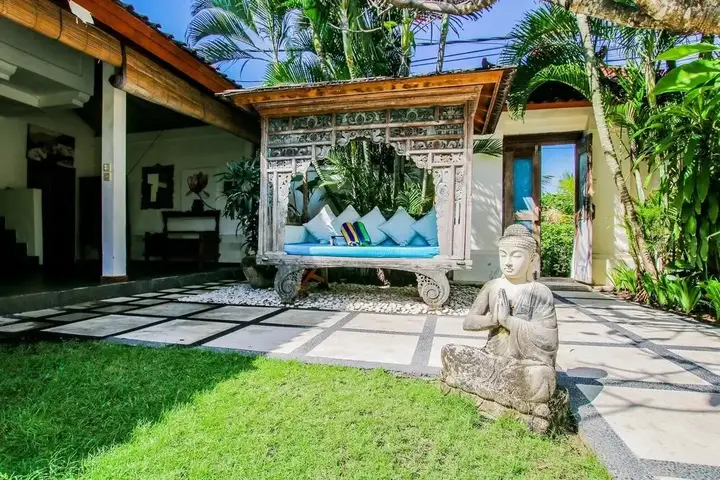 Villa Religion — фото 1