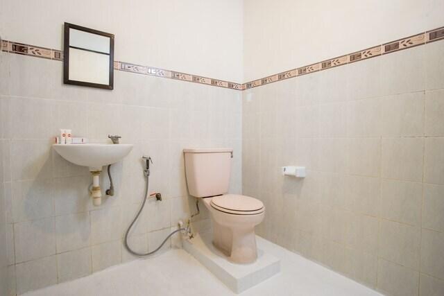Джокьякарта: OYO 1238 Hotel Perdana Near RS Bethesda