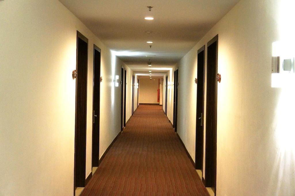 Пеканбару: Ameera Hotel