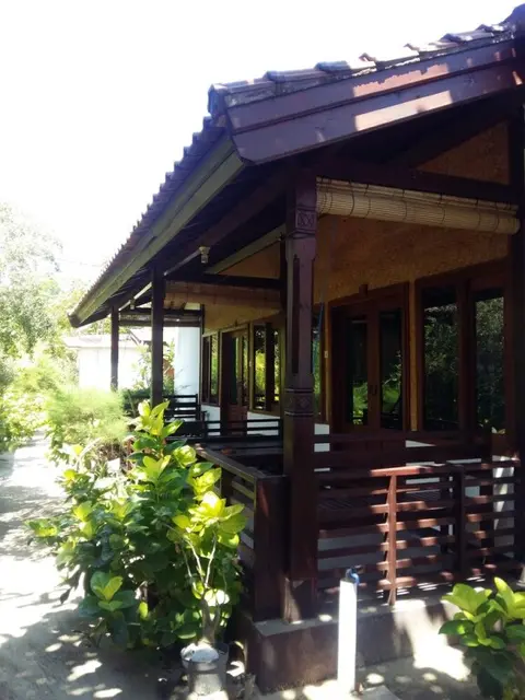 Гили-Мено: ํYaya Bungalows