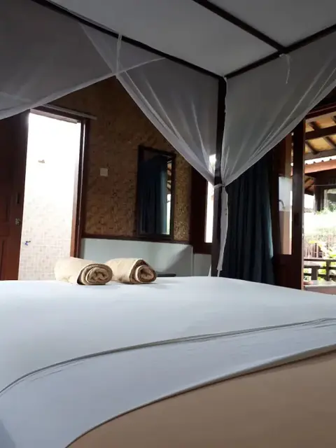 Гили-Мено: ํYaya Bungalows