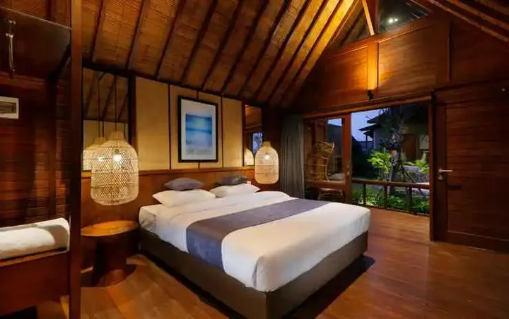 Пекату: Litus Bingin Uluwatu