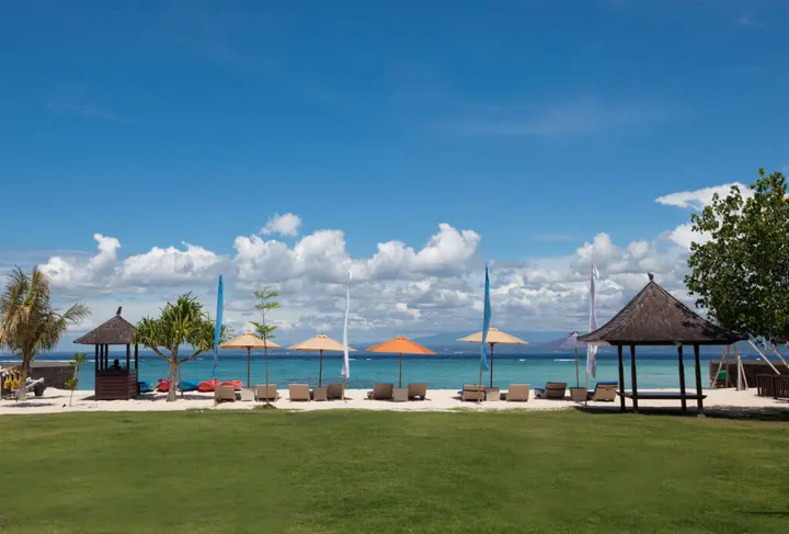 Лембонган-Айленд: d’Nusa Beach Club and Resort