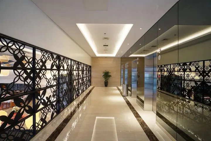 Депок: The Margo Hotel