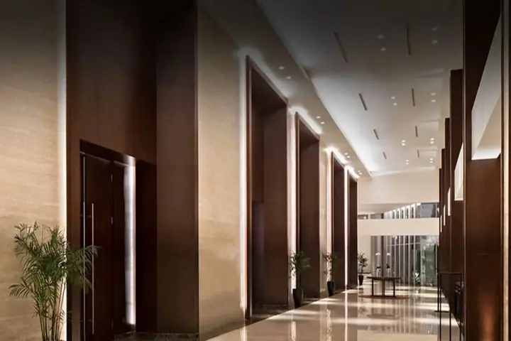Депок: The Margo Hotel