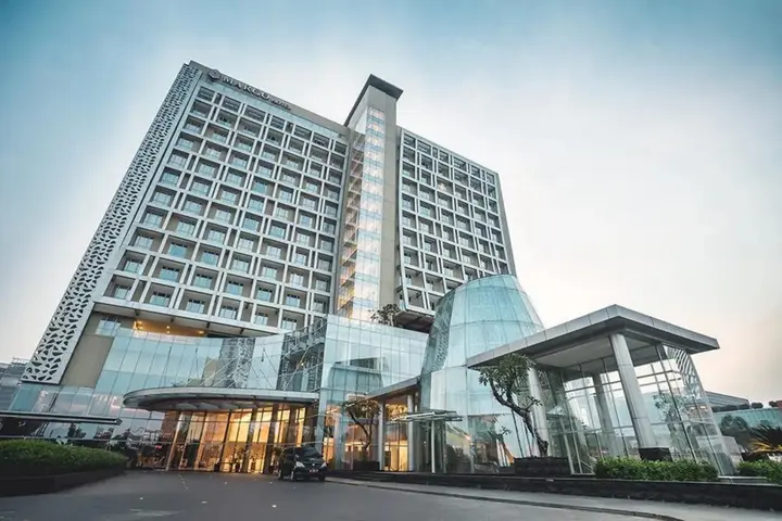 Депок: The Margo Hotel