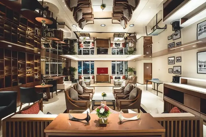 Депок: The Margo Hotel