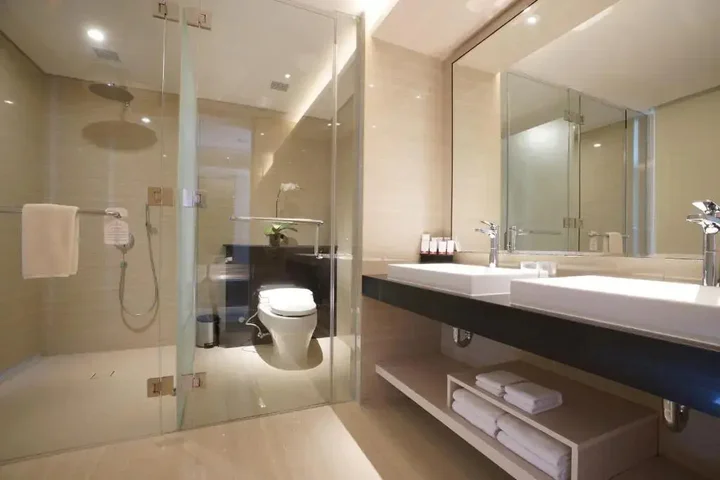 Депок: The Margo Hotel