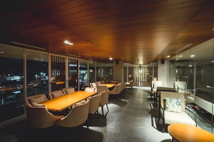 Депок: The Margo Hotel