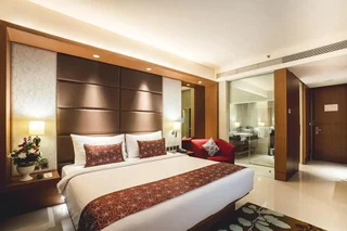 Депок: The Margo Hotel