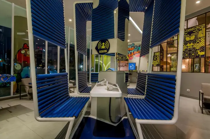 Сурабая: YELLO Hotel Jemursari Surabaya