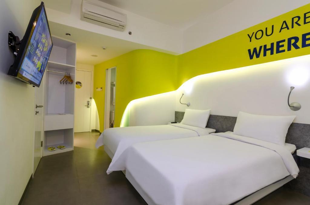Сурабая: YELLO Hotel Jemursari Surabaya