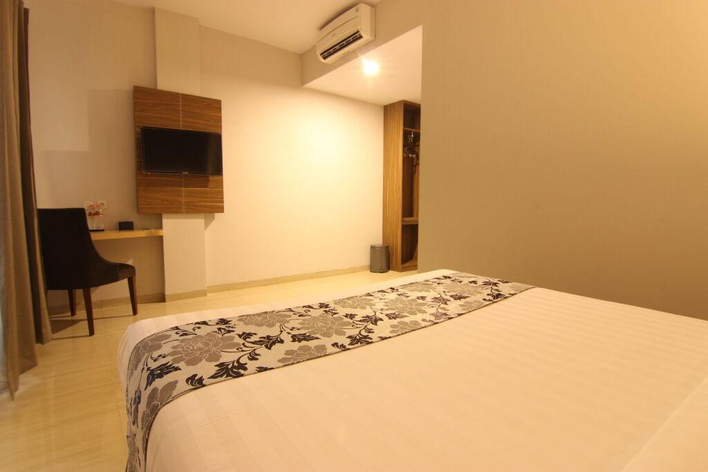 Суракарта: Grand Amira Hotel